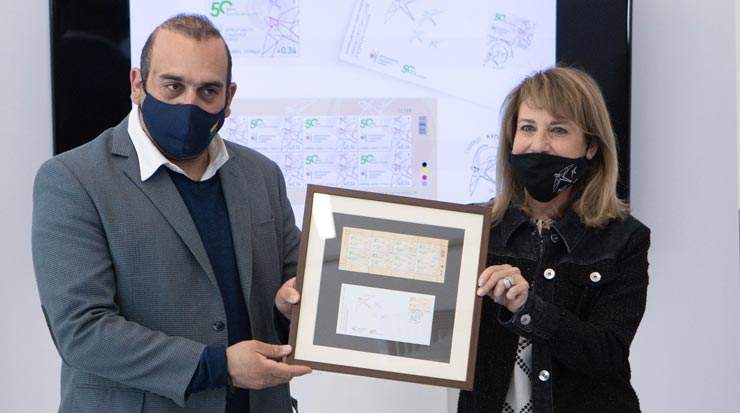  Yiannis Karousos (left) 