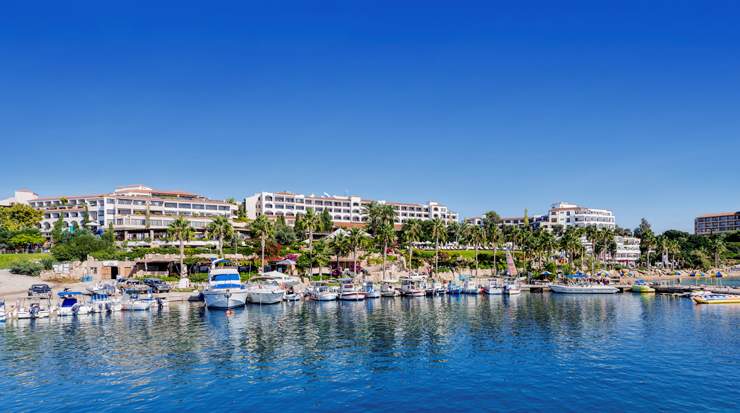 Leptos Coral Beach Hotel &amp; Resort in Paphos